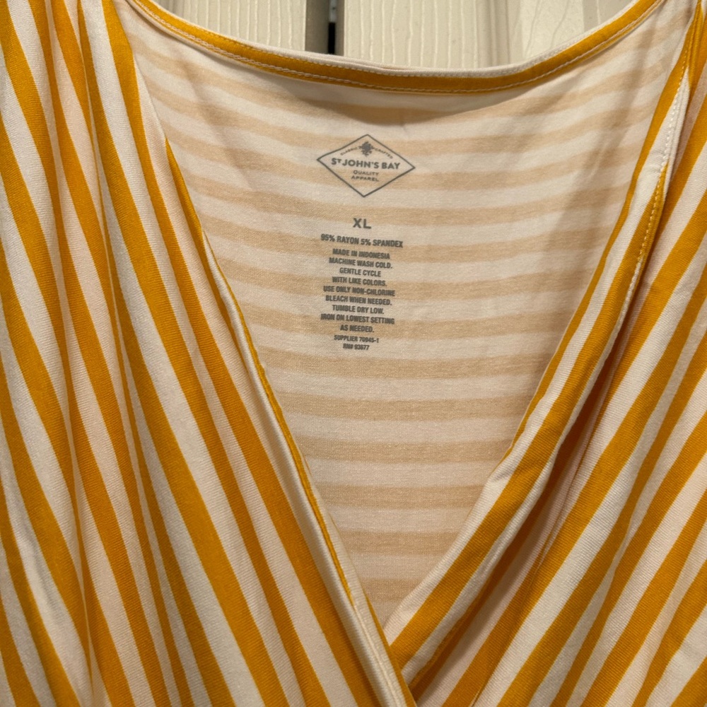 Brand new St. John’s Bay gold & white striped casual dress.  Great for summer!